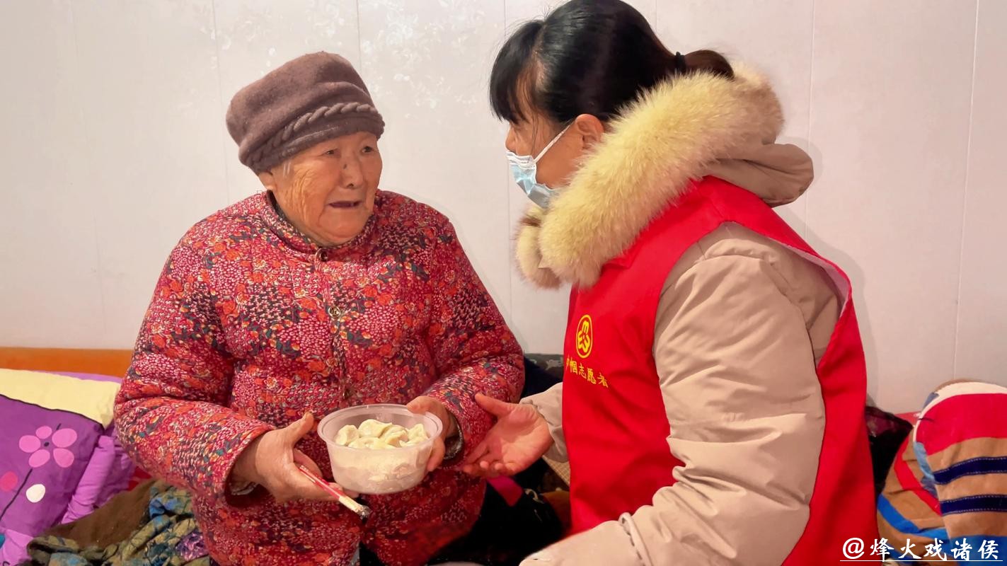 服务送到家门口,年味暖在心窝里 服务送到家门口,年味暖在心窝里