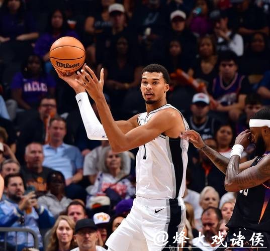 文班25+9马刺大胜爵士 布克40分太阳逆转快船 文班25+9马刺大胜爵士 布克40分太阳逆转快船