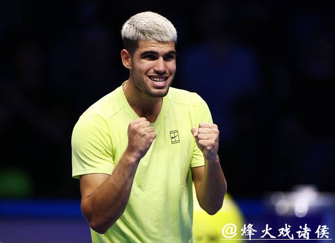 阿尔卡拉斯2-1逆转弗里茨 取得总决赛小组赛两连胜